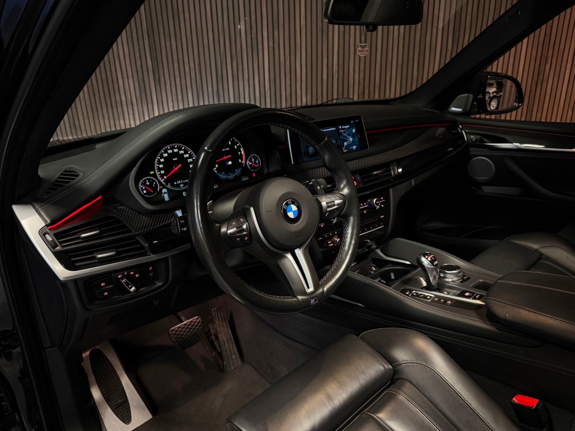 BMW X5M 4.4 V8|MOSSELMAN GETUNED|800PK|B&O|CARBON|PANORAMADA, Auto's, Automaat, Dealer onderhouden, Gebruikt, 800 pk
