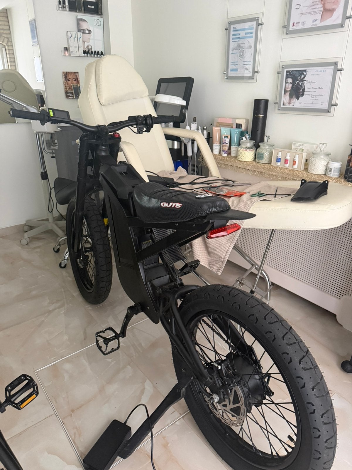 OUXI GT2000, Ophalen, Zo goed als nieuw