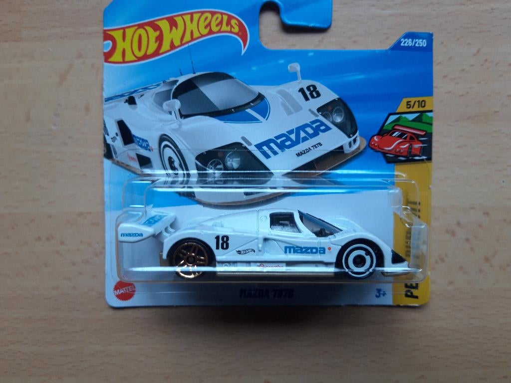 Hotwheels Mazda 787B wit - nieuw in blister op kaart, Ophalen of Verzenden, Nieuw, Auto