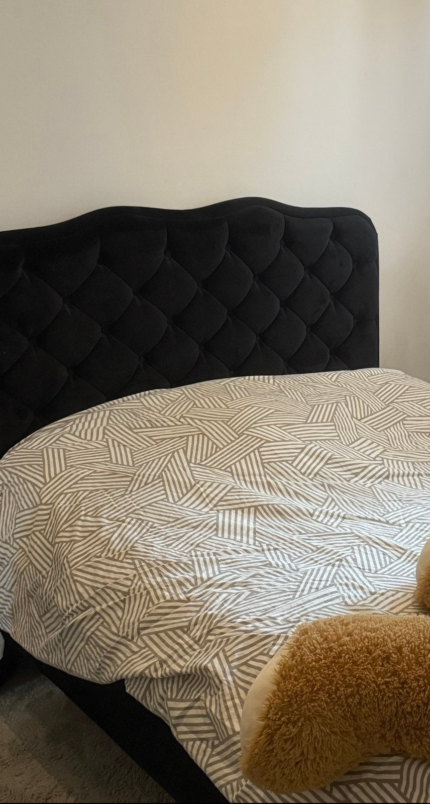 Bed Sophine - Latte bodem, Huis en Inrichting, Slaapkamer | Boxsprings, Ophalen, Gebruikt, 140 cm, Twijfelaar