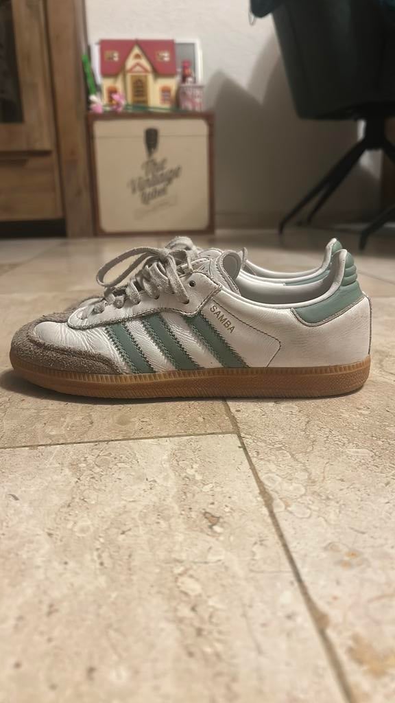 Adidas sambas maat 36, Overige kleuren, Ophalen of Verzenden, Sneakers of Gympen, Gedragen