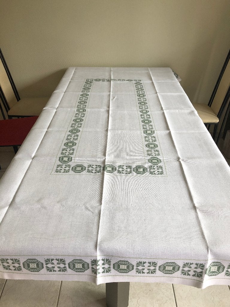 Handgeborduurd linnen tafelkleed 210  131 cm, 210 cm, Gebruikt, Linnen, Ophalen of Verzenden