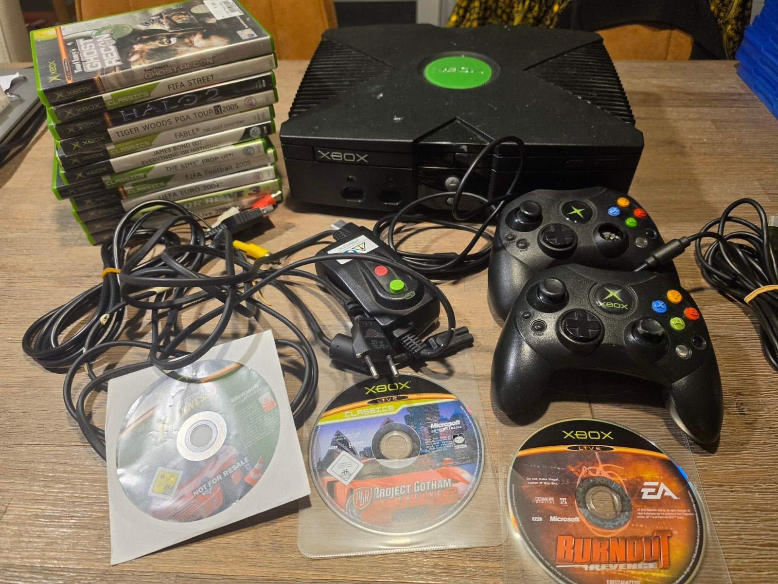 Xbox Classic Console Bundel met 14 Games en 2 Controllers, Ophalen of Verzenden, Gebruikt, Met 2 controllers, Met games