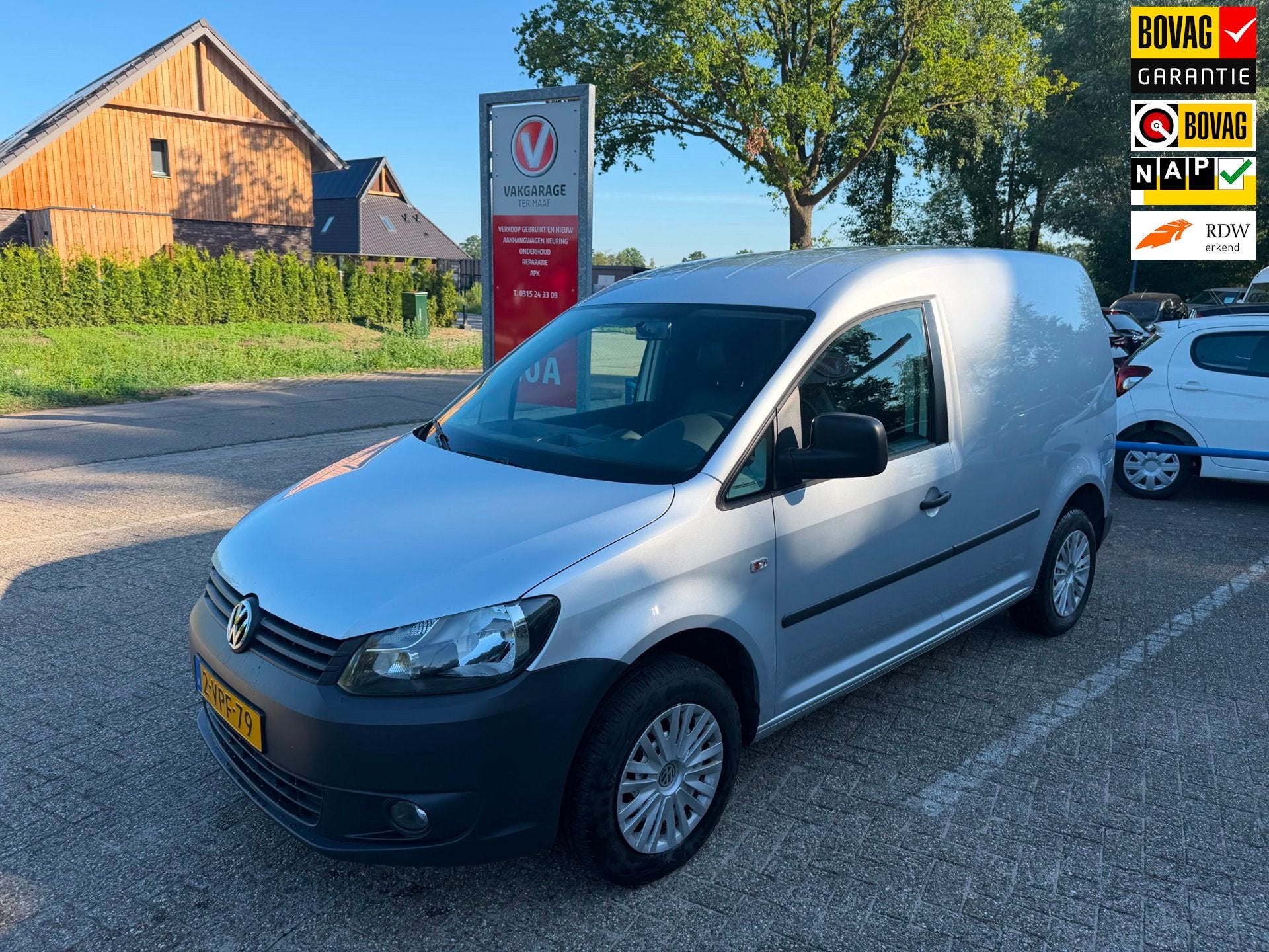 Volkswagen Caddy 1.6 TDI, Voorwielaandrijving, Euro 5, Gebruikt, Zwart