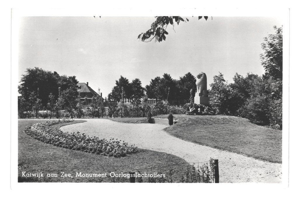 940180	Katwijk aan Zee	Oorlogsmonument	1951	Gelopen, Ophalen of Verzenden, 1940 tot 1960, Gelopen, Zuid-Holland
