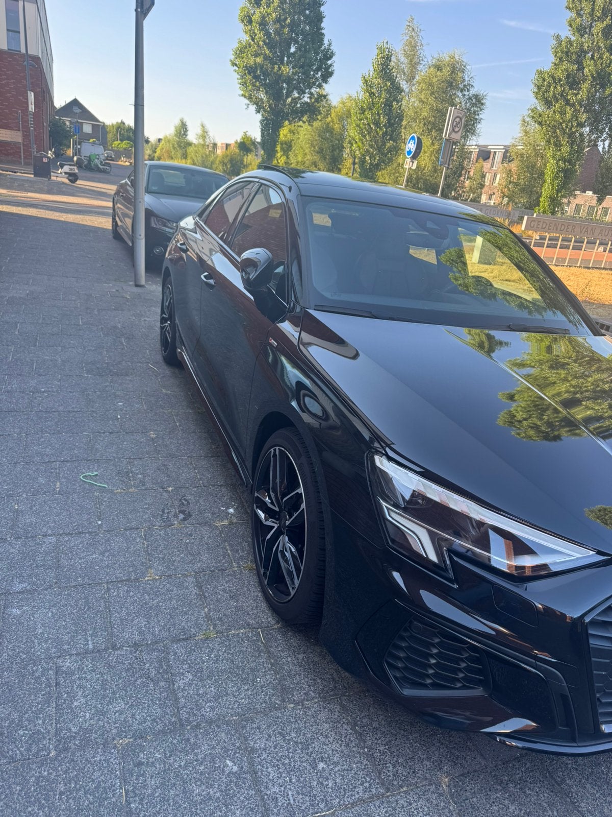 Audi A3 30 Tfsi 110pk S Tronic 2023 Zwart 3x S line pano dak, 680 kg, Zwart, Origineel Nederlands, Particulier
