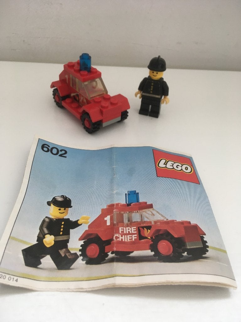 Lego 602 brandweercommandant met auto - fire chief's car, Gebruikt, Lego, Ophalen of Verzenden, Inclusief instructies