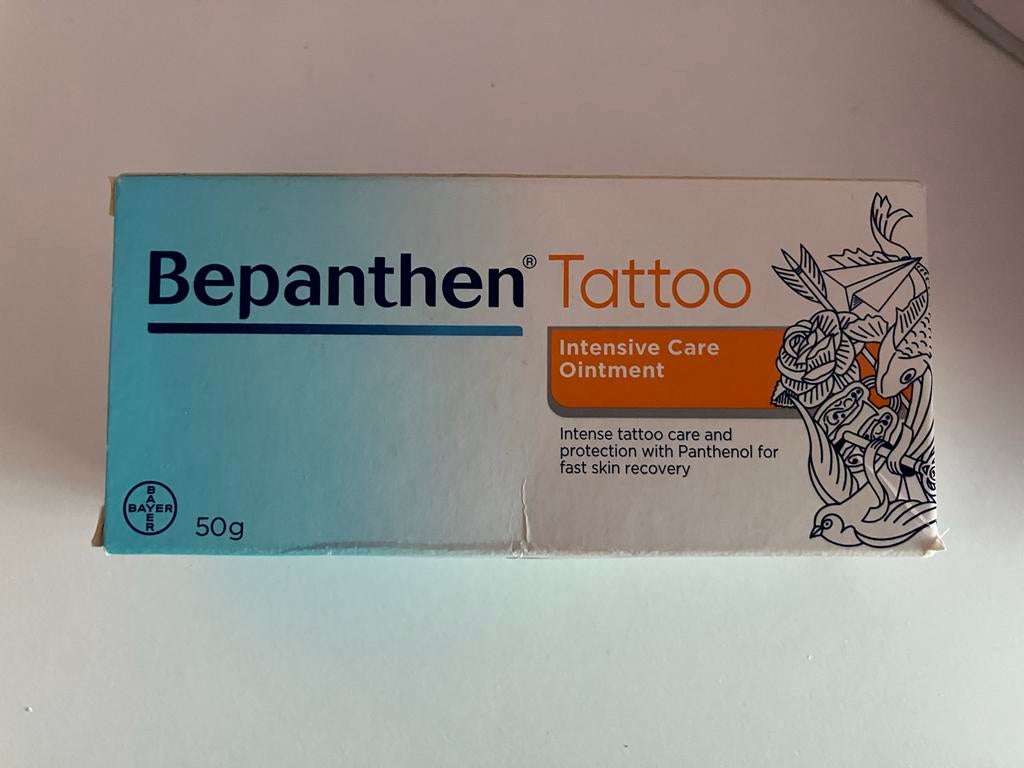 Nieuw Bepanthen Tattoo Intensieve Verzorging Zalf 50g, Ophalen of Verzenden, Nieuw, Bodylotion, Crème of Olie