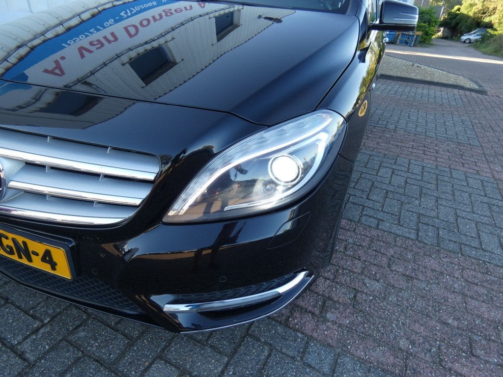 Mercedes-benz B-KLASSE 180 AMBITION Automaat,Navi,Xenon,Came, Euro 5, 1325 kg, Gebruikt, 4 cilinders