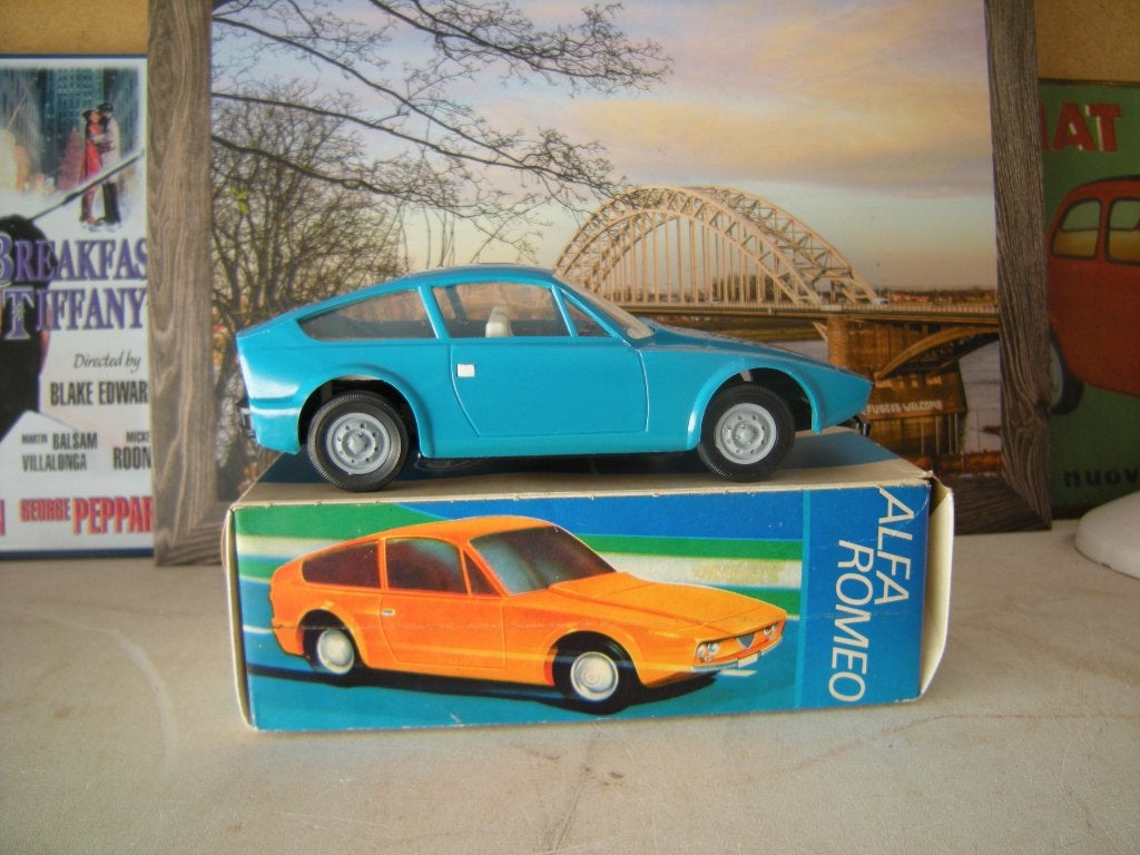 oude vintage ANKER SPIELZEUG alfa romeo  nog nieuw plastic, Ophalen of Verzenden, Nieuw, Auto