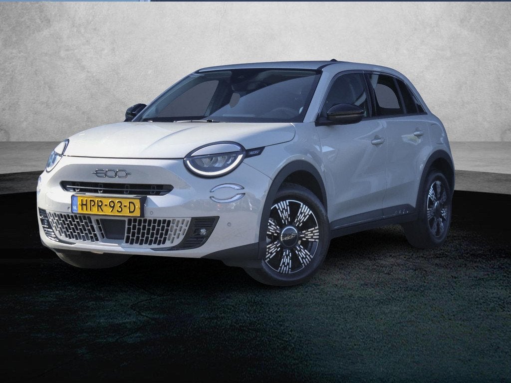 Fiat 600 1.2 Hybrid Urban 1ste Eigenaar | Camera | Parkeerse, Auto's, Fiat, Bedrijf, Te koop, ABS, Airbags, Alarm, Android Auto