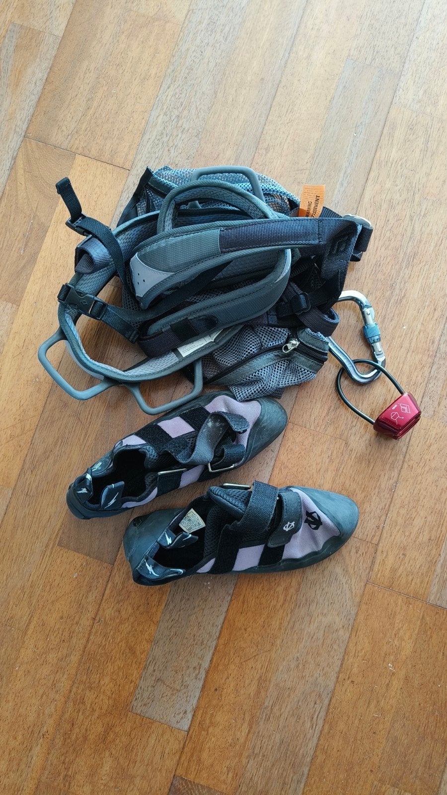 Klimschoenen maat 41,5, klimgordel, pofzak, Ophalen, Zo goed als nieuw, Klimsport-accessoire