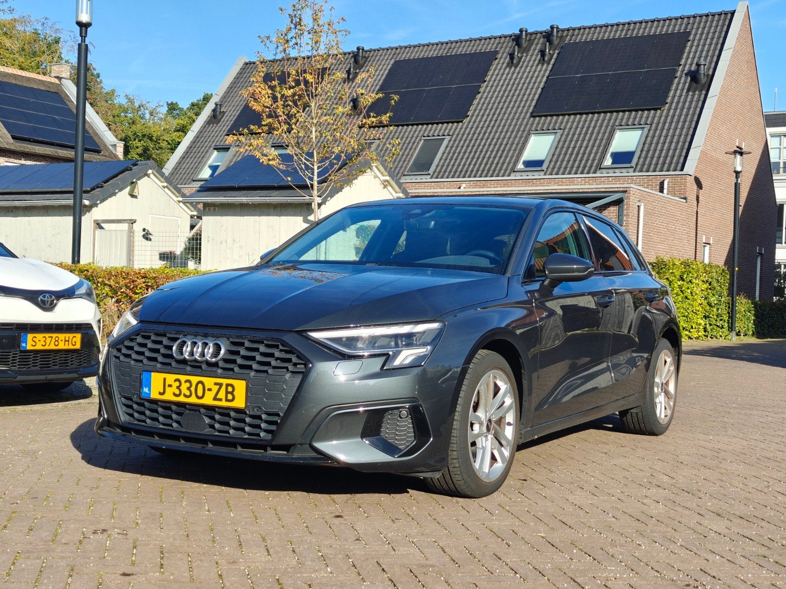 Audi A3 35 Tfsi 150pk S-tronic 2020 Grijs, Auto's, Stof, 1498 cc, 4 cilinders, Origineel Nederlands