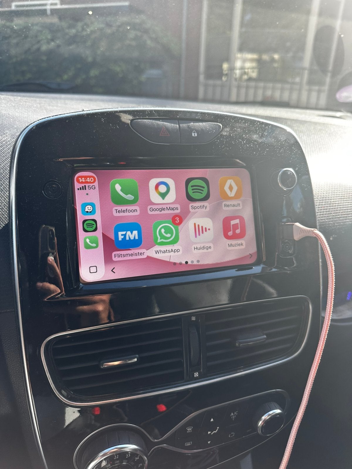 Originele Renault medianav met Carplay/android auto,lan5810, Ophalen of Verzenden, Zo goed als nieuw
