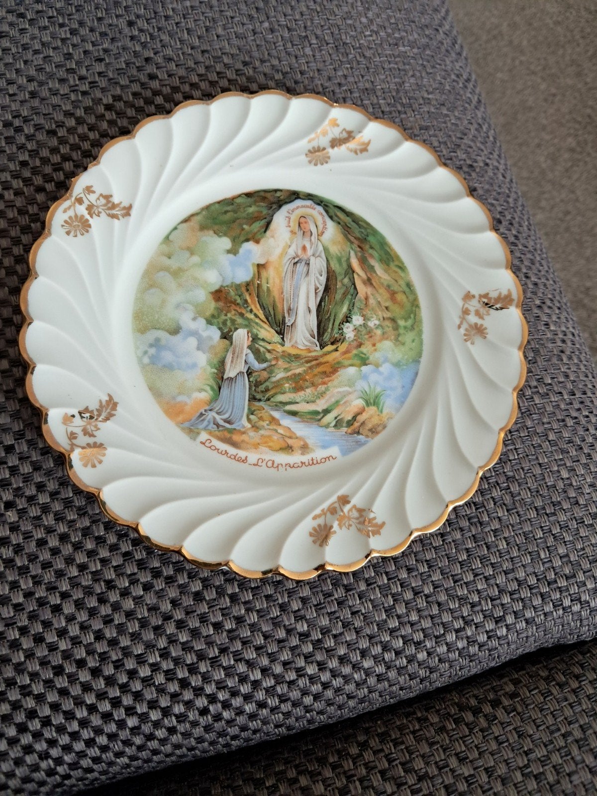 Bordje van lourdes is zeer mooi porselein, Ophalen of Verzenden