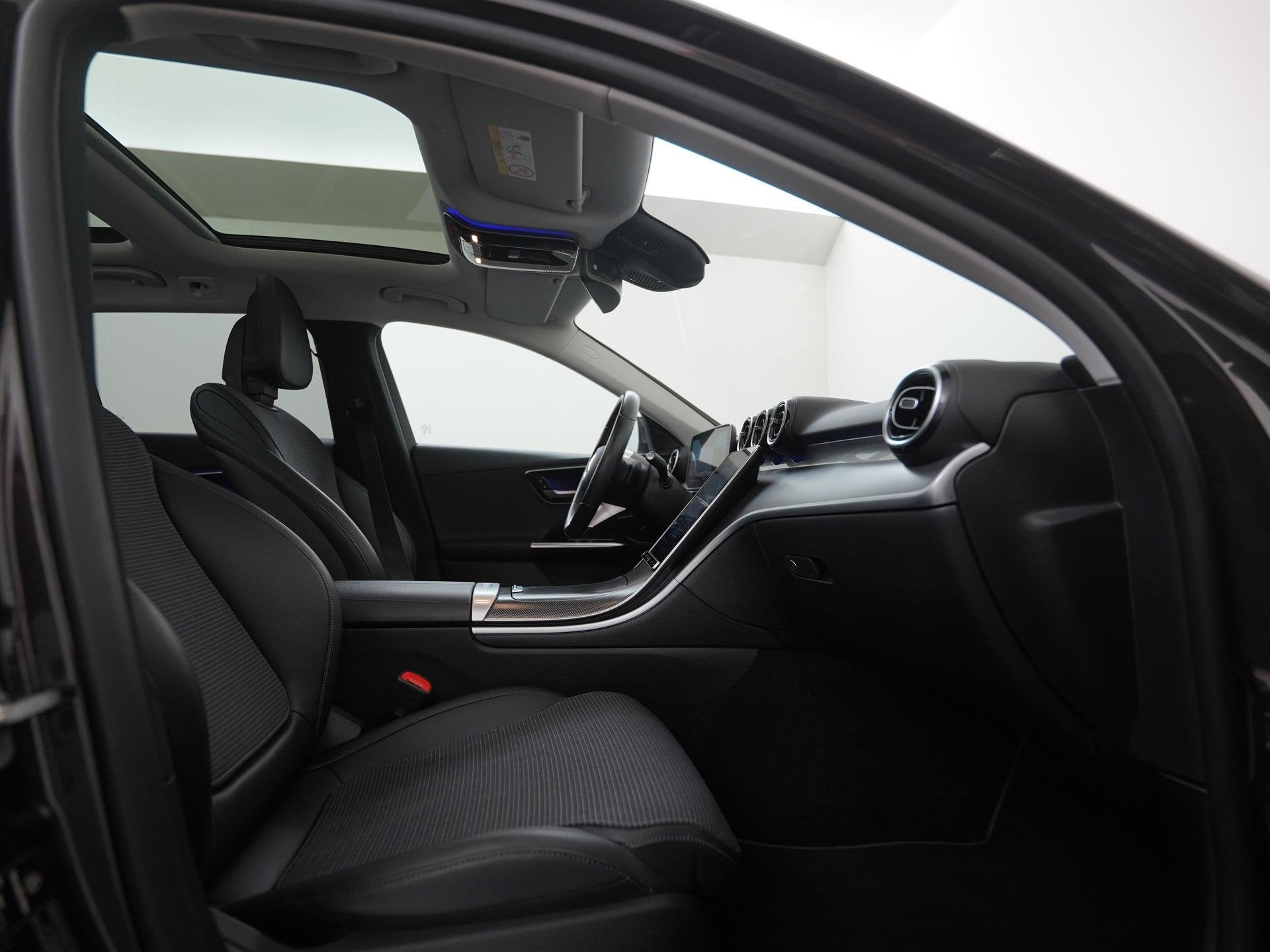 Mercedes-Benz C-klasse 300e Business Avantgarde | Panoramada, Auto's, Automaat, 4 cilinders, Plug-in hybride, Hybride Elektrisch/Benzine