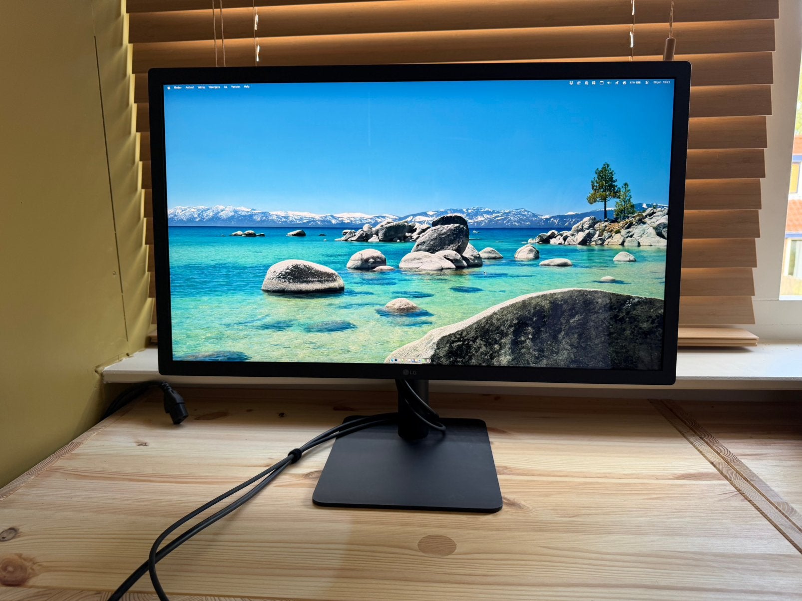 LG UltraFine Display 24-inch, Computers en Software, Monitoren, Ophalen, IPS, 60 Hz of minder, Ultra HD (4K)