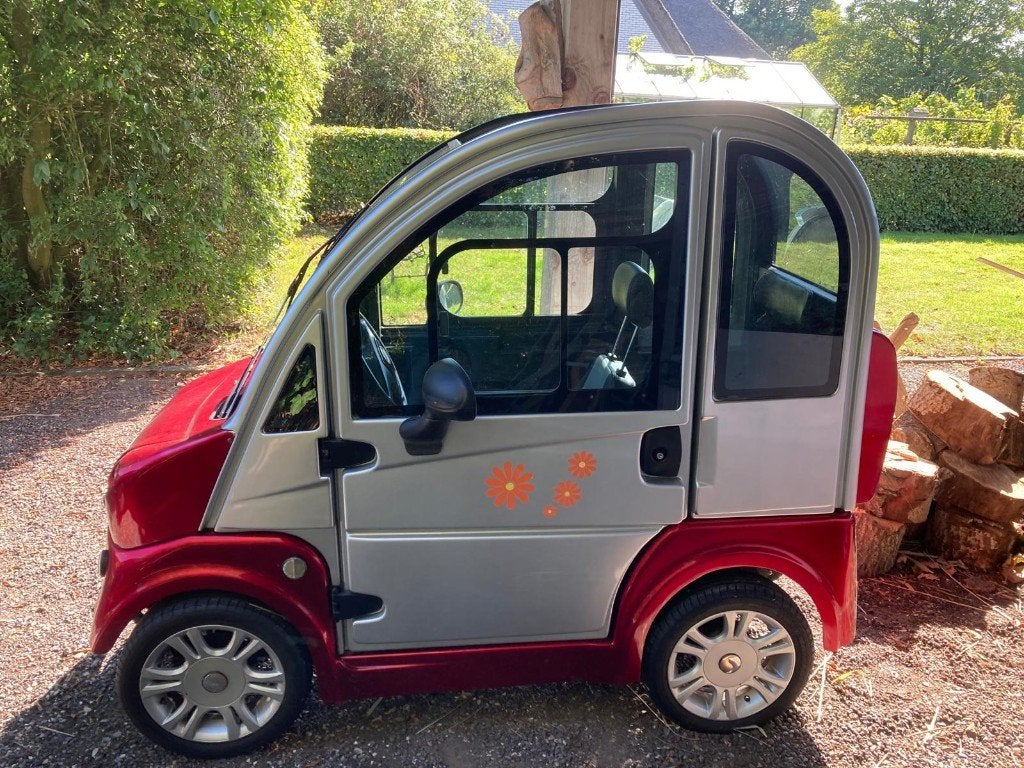 Overdekte scoot/brommobiel, Ophalen, Gebruikt, Mango, 16 km/u of meer