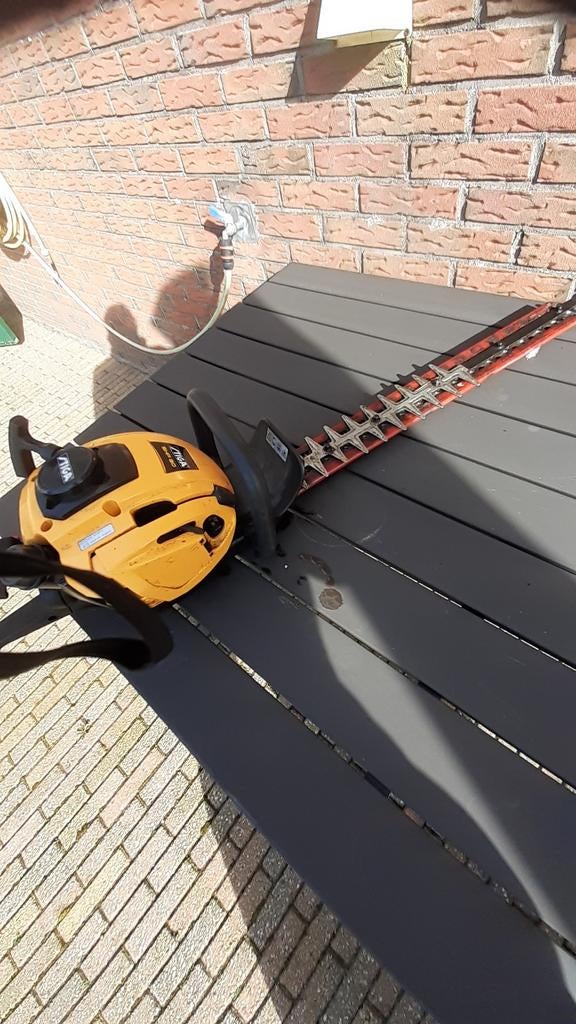 Stiga Motorheggenschaar - Zo goed als nieuw, 60cm, Tuin en Terras, Ophalen of Verzenden, Zo goed als nieuw, Stiga