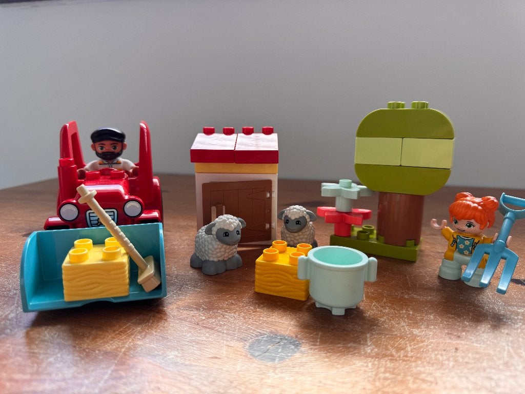 Duplo Landbouwtractor en dieren verzorgen - 10950, Ophalen of Verzenden, Zo goed als nieuw, Compleet, Duplo