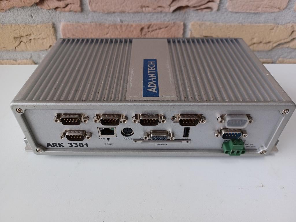 Advantech ARK 3381 Industriële Computer, Computers en Software, Desktop Pc's, Onbekend, Gebruikt, Minder dan 4 GB, Advantech