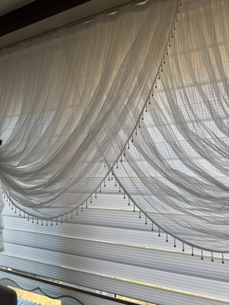Luxe Ekru Kruisgordijn / Vitrage met Parelrand (350x260cm), Vitrage, Overige merken, Ophalen, 350 cm