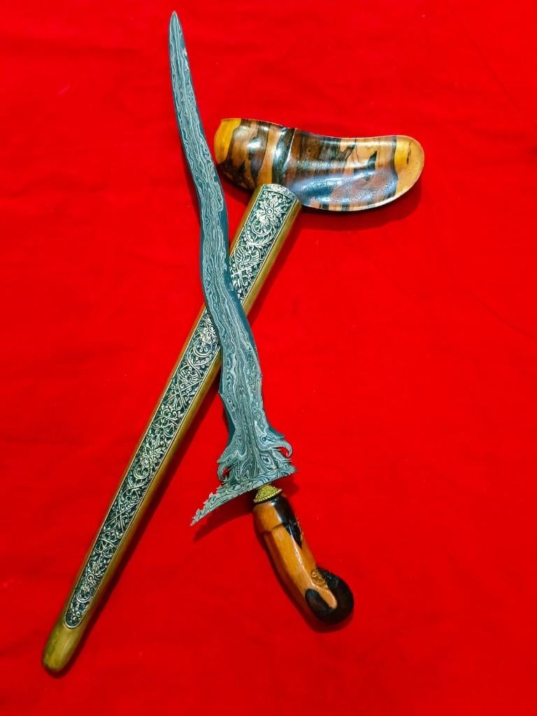 Antieke Keris Karno Tinanding 5 Luk Pamor Beras Wutah SVG34, Antiek en Kunst, Verzenden