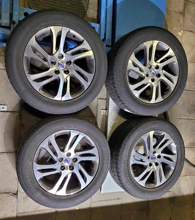 Volvo XC70 17 inch velgen met all season banden origineel, Ophalen of Verzenden, Nieuw, Volvo
