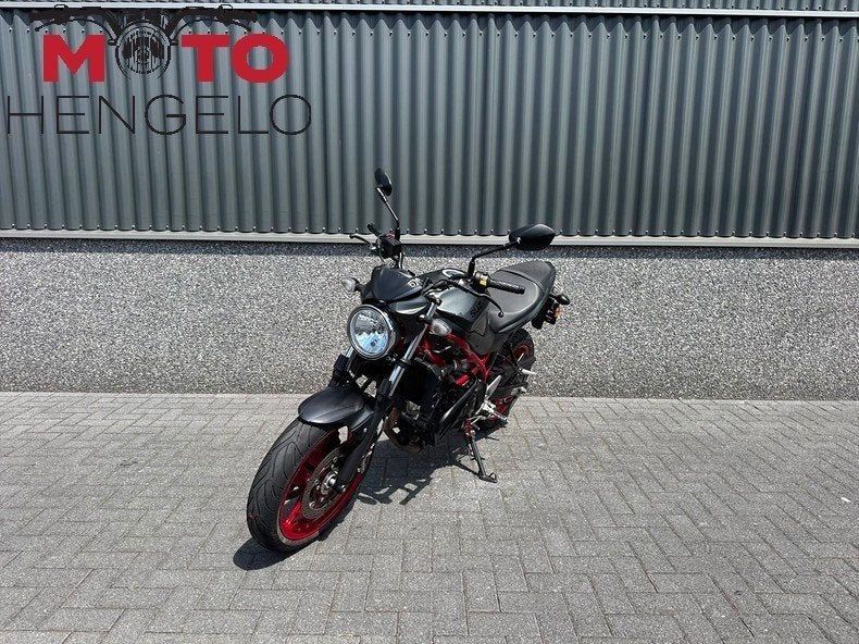Suzuki SV 650 ABS (bj 2020), B.V. NIMAG / SUZUKI, Lange dreef 12
4131NH  VIANEN, NL, Bedrijf, Info@nimag.nl