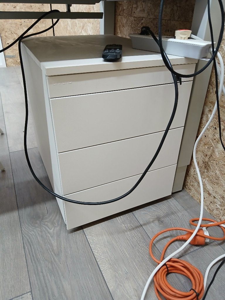 LADENBLOK AHREND, Huis en Inrichting, Ophalen, Zo goed als nieuw, Grijs, Met wielen