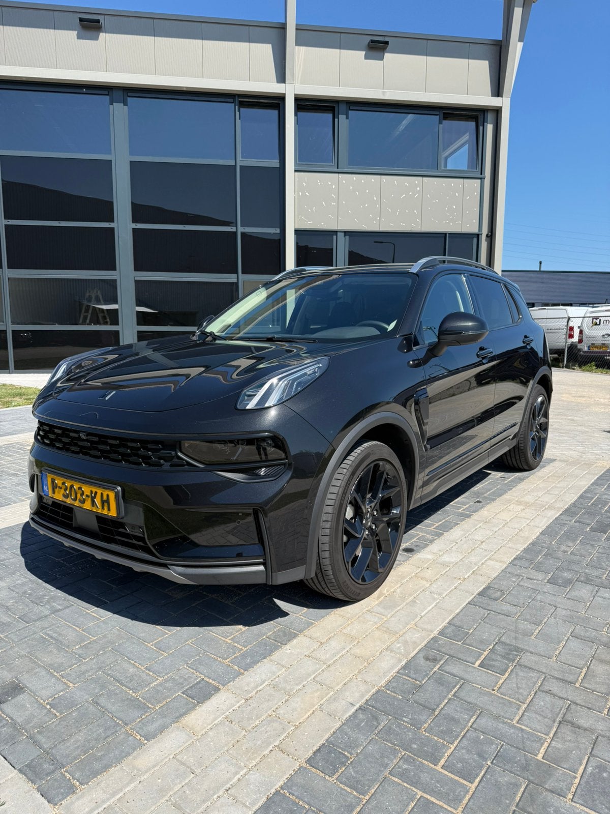 Lynk & Co 01
