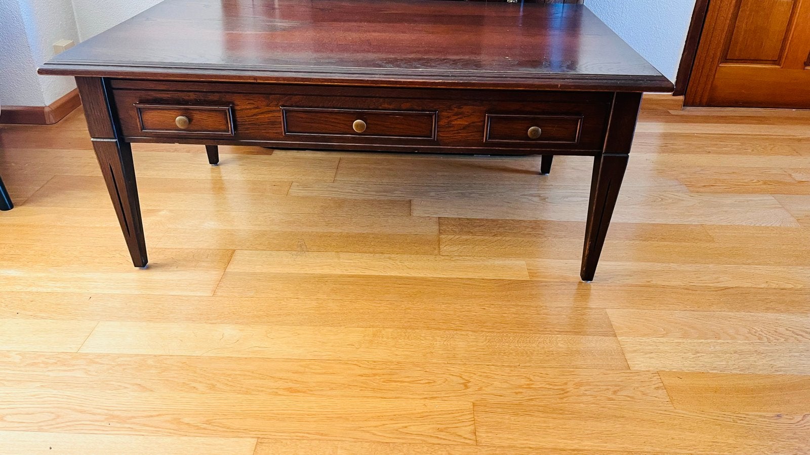 Salontafel met 3 lades - Donkerbruin hout, Huis en Inrichting, Ophalen, Gebruikt, 100 tot 150 cm, 50 tot 100 cm