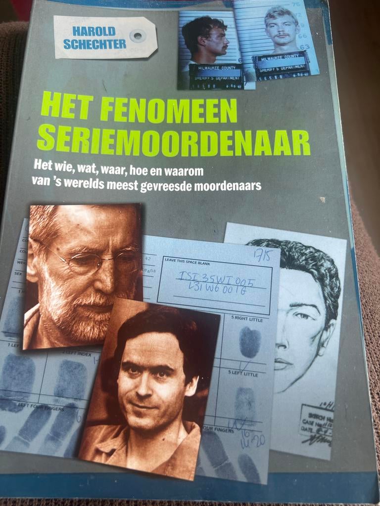 Het Fenomeen Seriemoordenaar - Harold Schechter, Boeken, Thrillers, Gelezen, Nederland, Ophalen of Verzenden