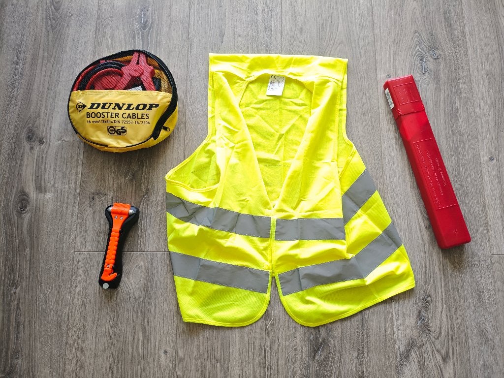 Auto Pakket / Startkabels + Lifehammer + Driehoek + Hesje, Auto diversen, Ophalen of Verzenden, Nieuw