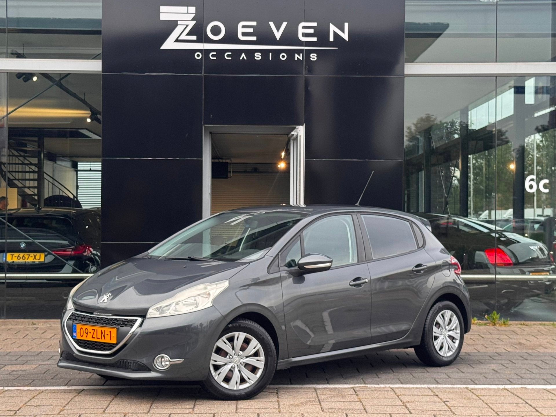Peugeot 208 1.2 VTi Access, Voorwielaandrijving, Euro 5, Stof, Gebruikt