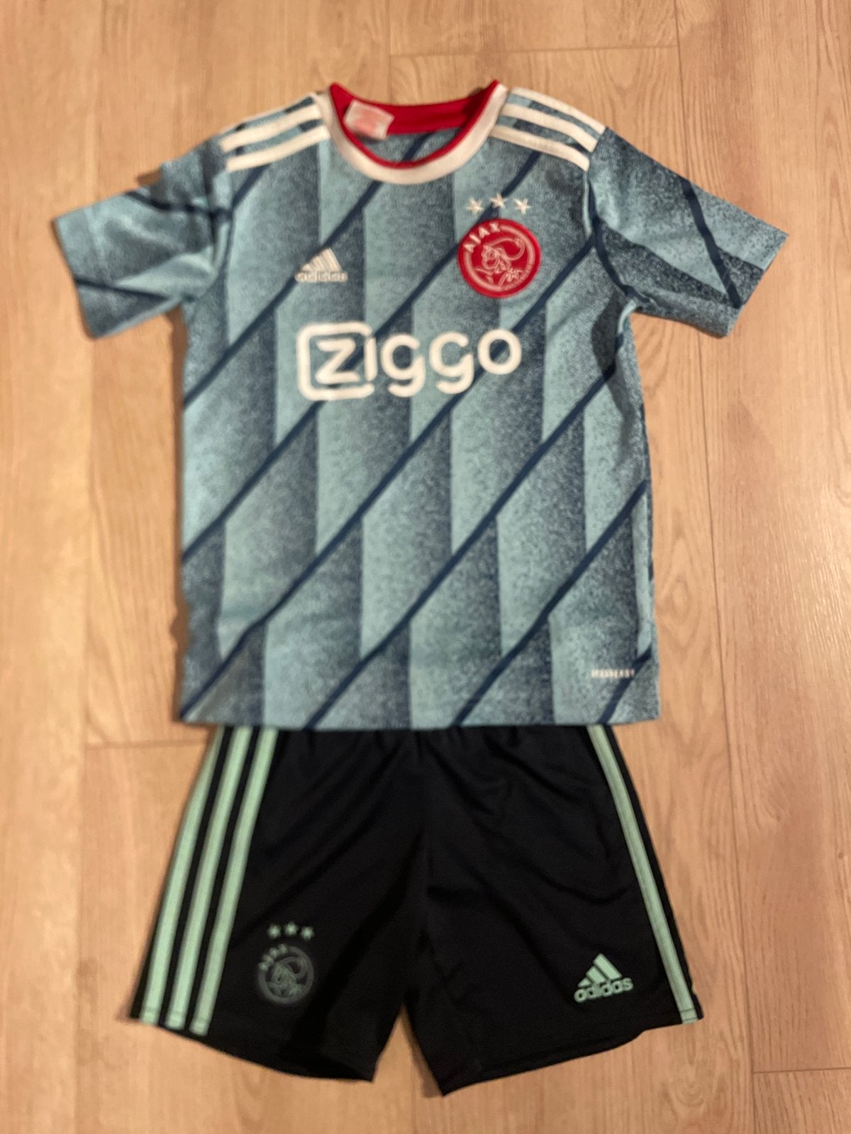 Ajax uit tenue 20/21 shirt maat 140, broek maat 110/116, Ophalen of Verzenden, Gebruikt, Jongen, Setje