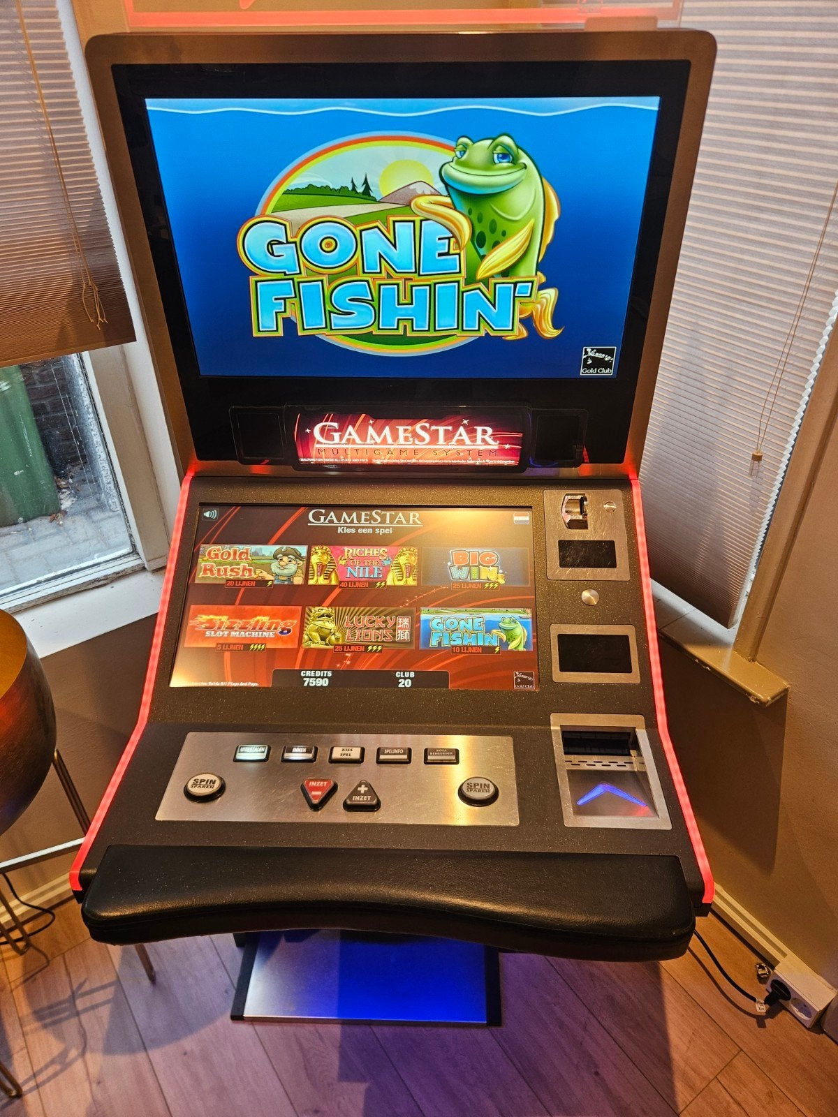 Game Star Gokkast - Perfect voor Thuis of Horeca, Verzamelen, Euro, Ophalen of Verzenden, Zo goed als nieuw, Met sleutels