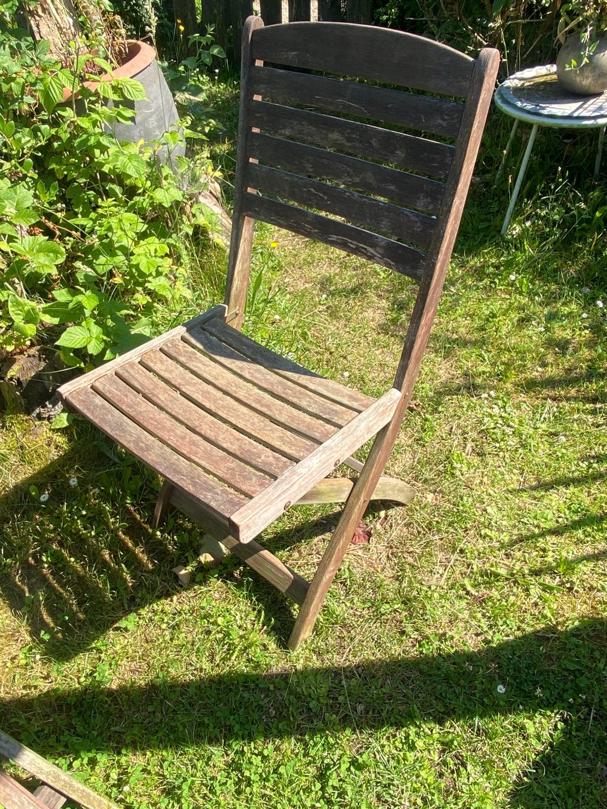 Gratis hatdhouten inklapbare  tuinstoel, Tuin en Terras, Tuinstoelen, Ophalen of Verzenden, Gebruikt, Teakhout, Inklapbaar