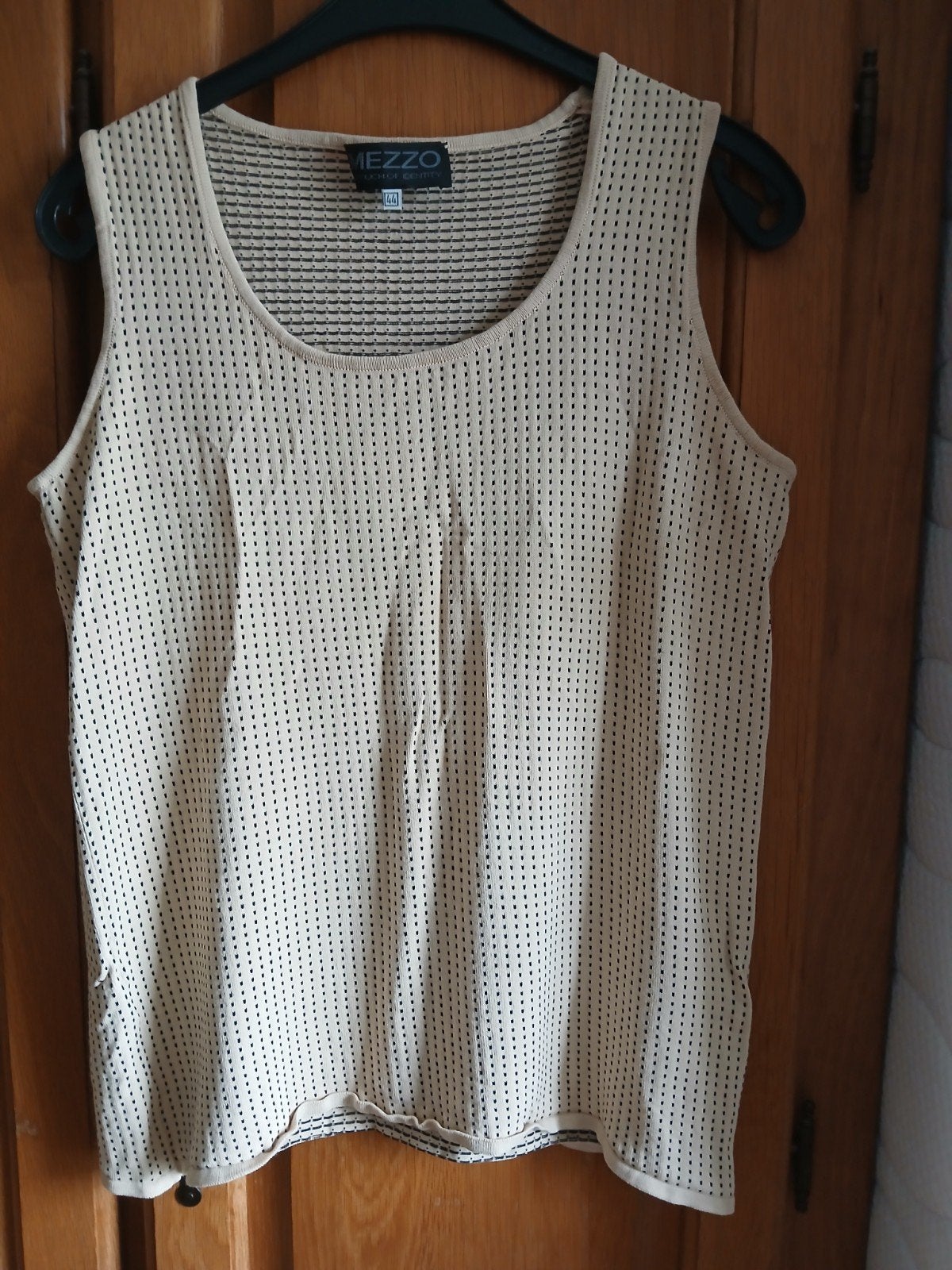 Mooie top of spencer in maat 44 van Mezzo., Kleding | Dames, Ophalen, Maat 42/44 (L), Mezzo, Zo goed als nieuw