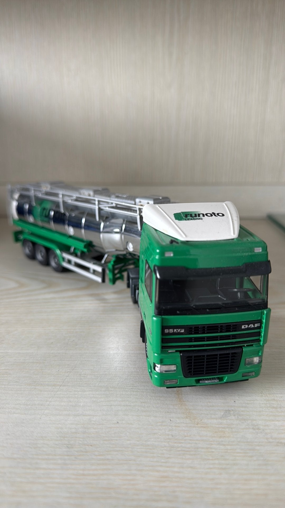 Tekno DAF XF, Ophalen of Verzenden, Zo goed als nieuw, Bus of Vrachtwagen, Tekno