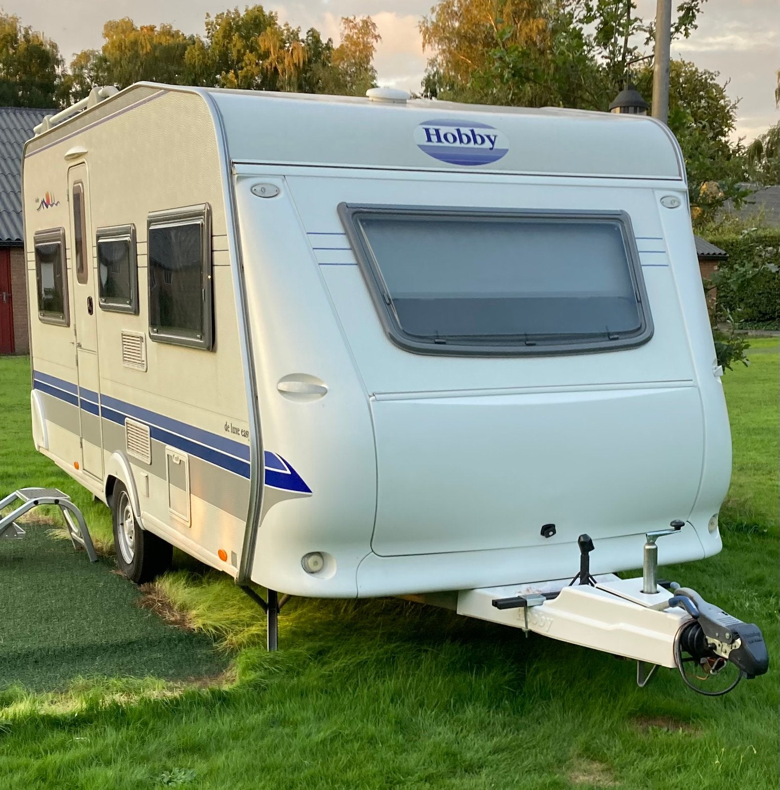 Hobby 440 de luxe Easy , 2006 ,Voortent , Rondzit , Vastbed., Vast bed, Rondzit, Hobby, Particulier