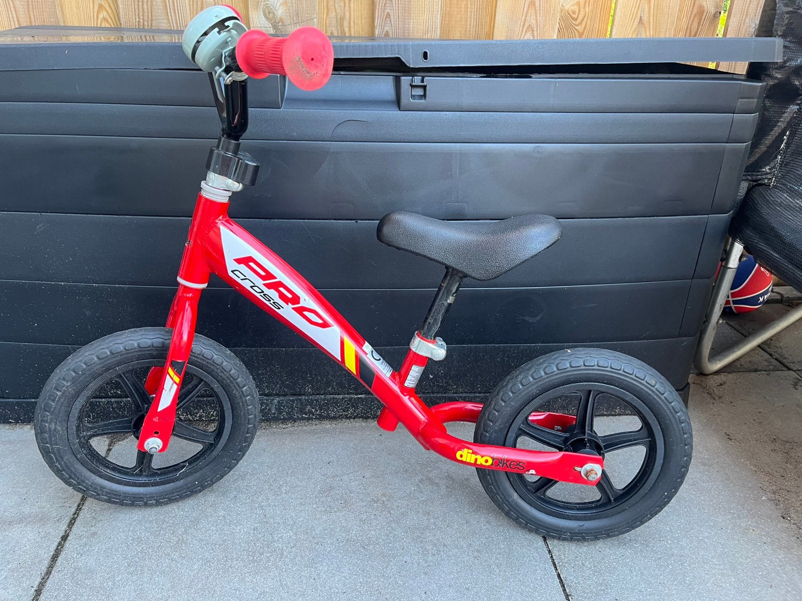 Dino loopfiets 12 inch, Ophalen, Zo goed als nieuw, Loopfiets