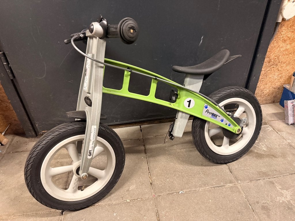 Stoer groen loopfiets My First Bike incl. verkleiner en rem!, Ophalen of Verzenden, Gebruikt, Loopfiets