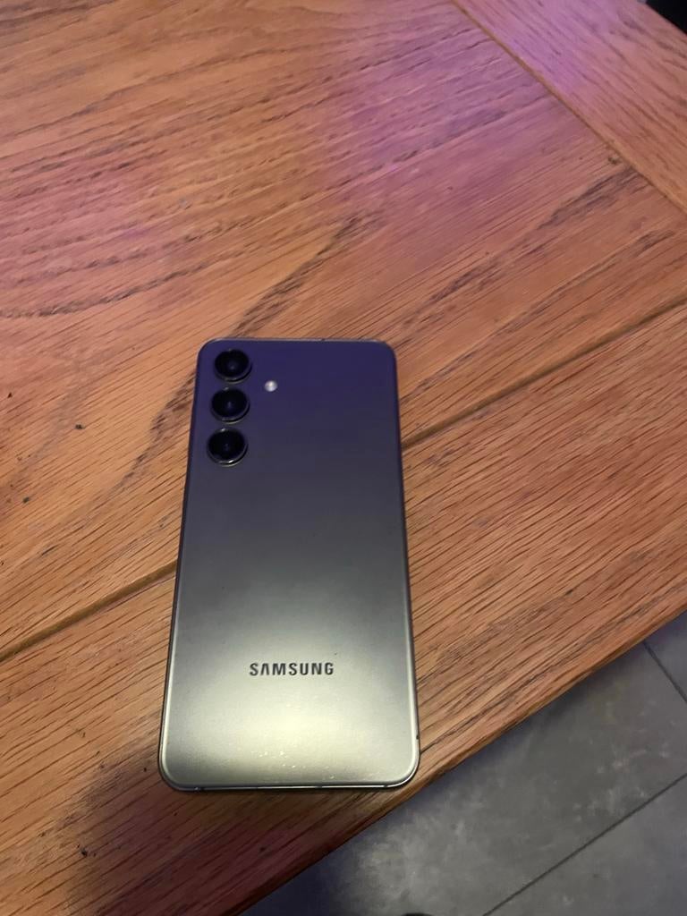 Samsung S24 128GB - Zo goed als nieuw, Overige kleuren, Galaxy S24, Touchscreen, Ophalen of Verzenden