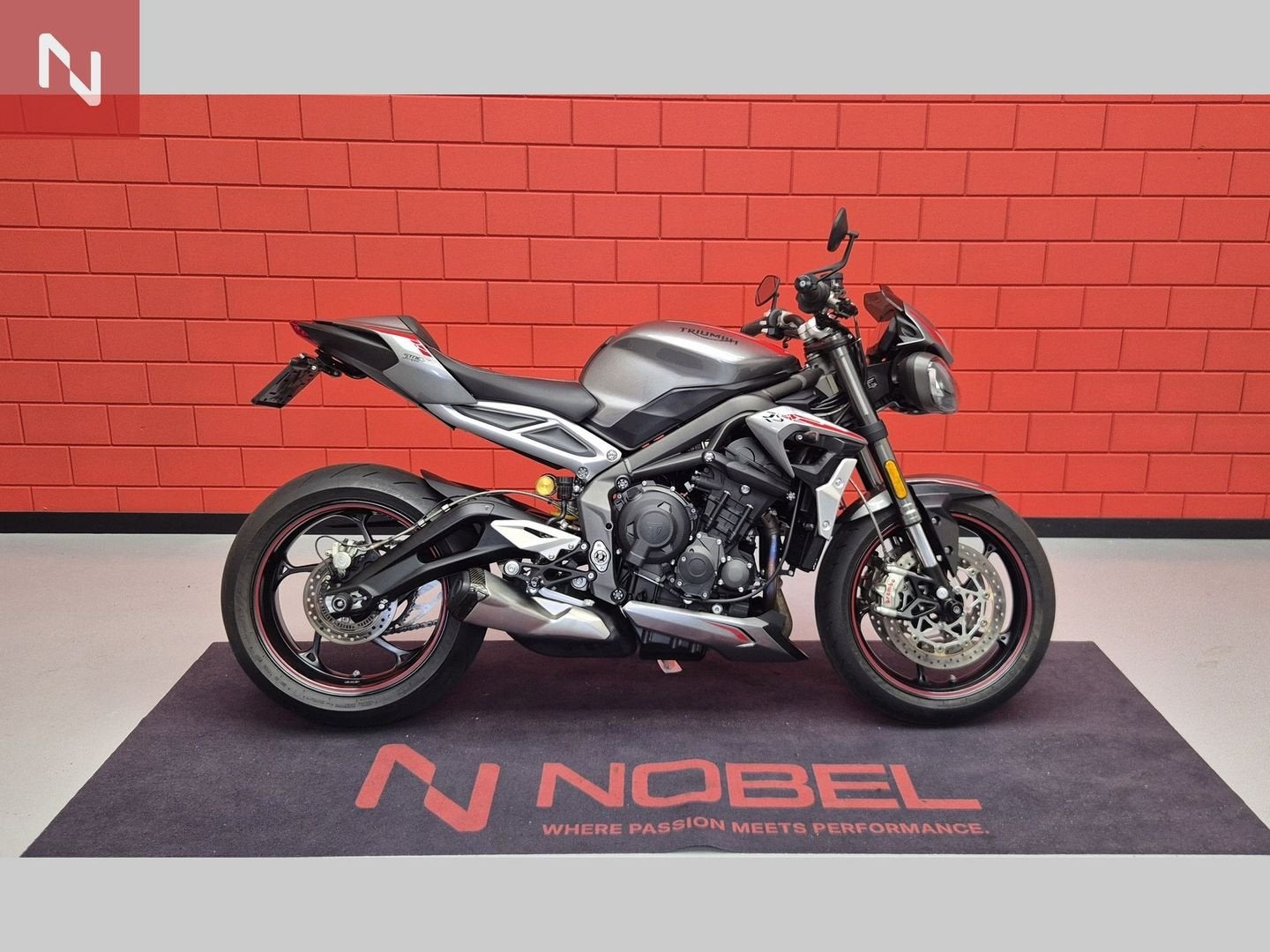 TRIUMPH STREET TRIPLE RS (bj 2020) SHOWROOMSTAAT!!!, Motorrijbewijs A, Bedrijf, 765 cc, Meer dan 35 kW