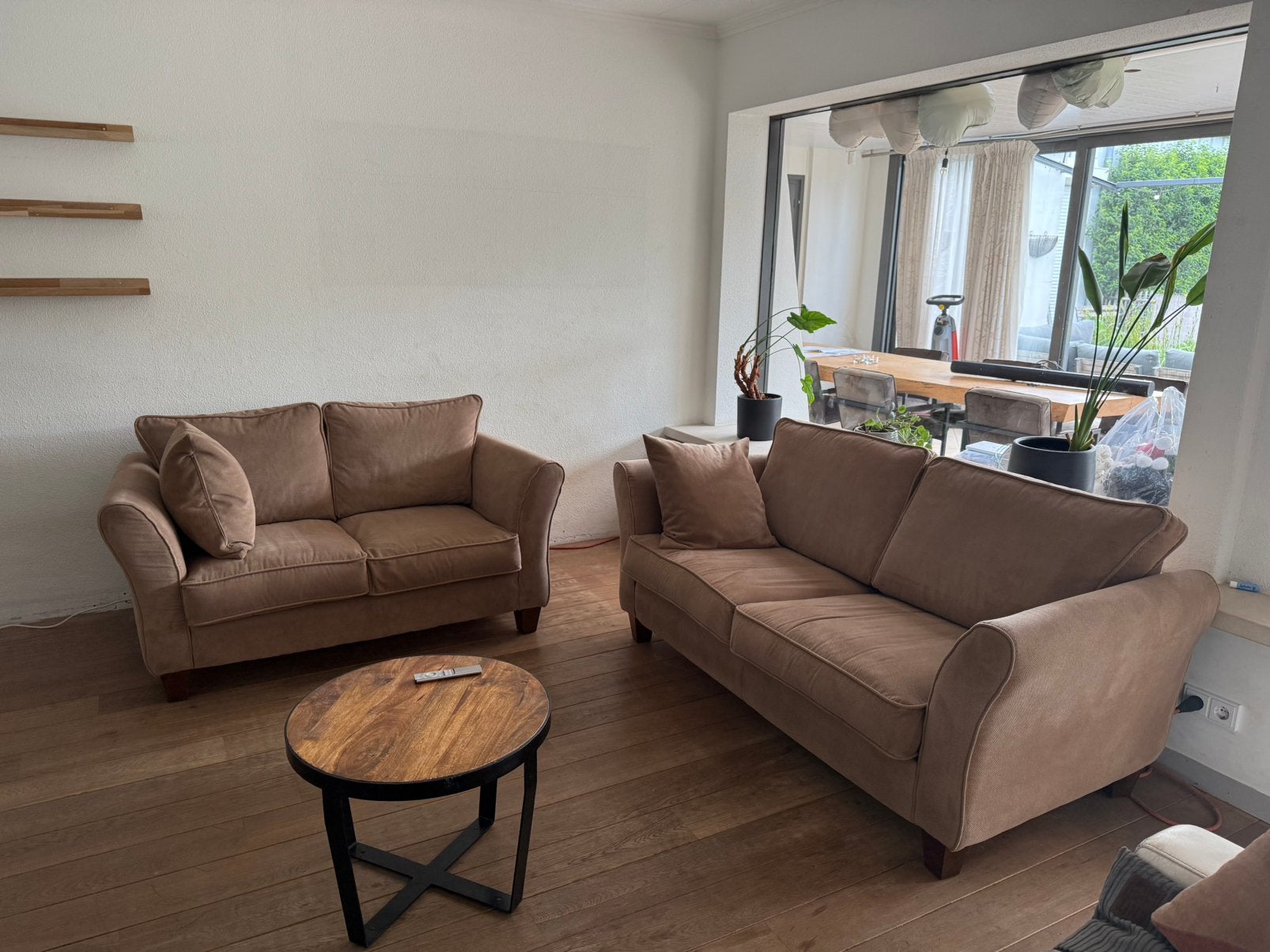 Comfortabele banken met kussens, Ophalen, 150 tot 200 cm, 75 tot 100 cm, Zo goed als nieuw