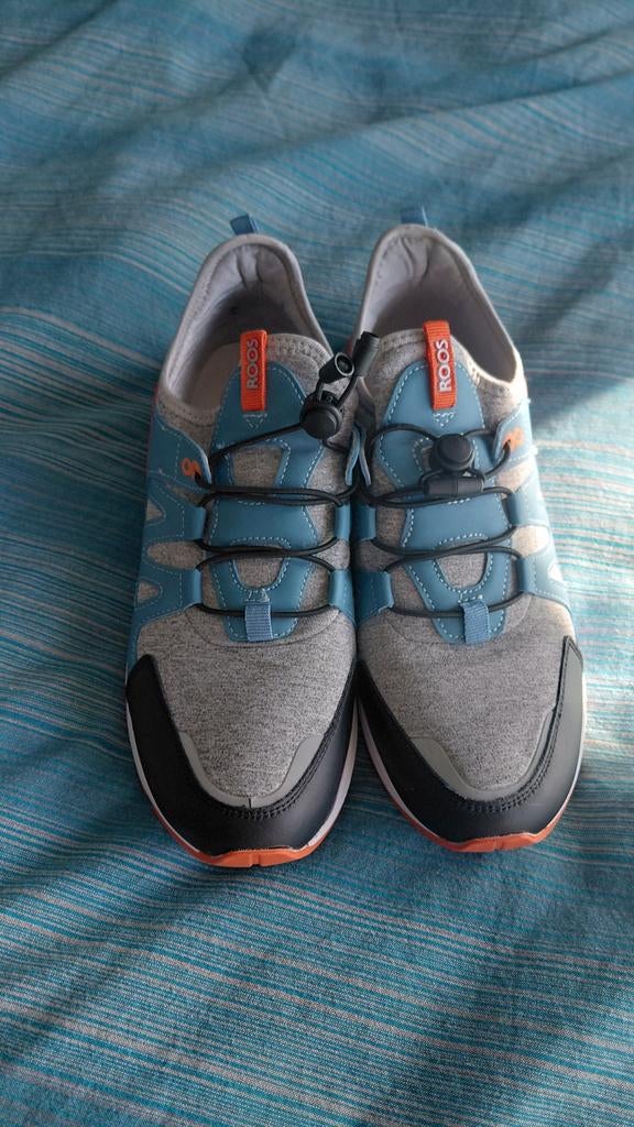 Kangaroos sneakers kicks mt 40, Kleding | Dames, Ophalen of Verzenden, Zo goed als nieuw, Grijs, Sneakers of Gympen