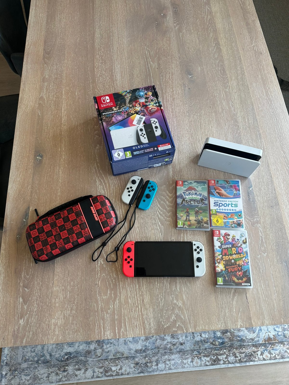 Nintendo Switch OLED met 4 controllers en 3 games, Ophalen, Zo goed als nieuw, Met 2 controllers, Switch OLED