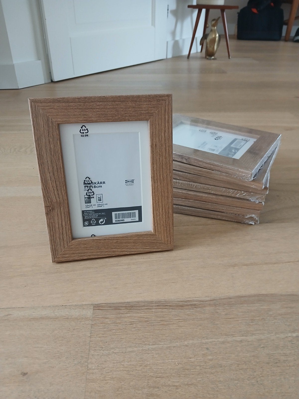 8x IKEA DALSKÄRR Fotolijst 13x18 cm - Nieuw in verpakking, Bruin, Hangend, Nieuw, Ophalen of Verzenden