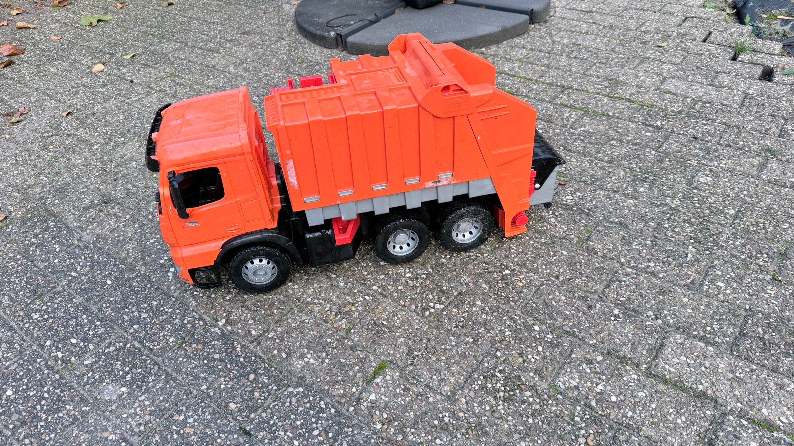 Vuilniswagen XXL mercedes, Ophalen, Gebruikt